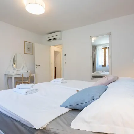 Bogo B&B 3* Mokosica